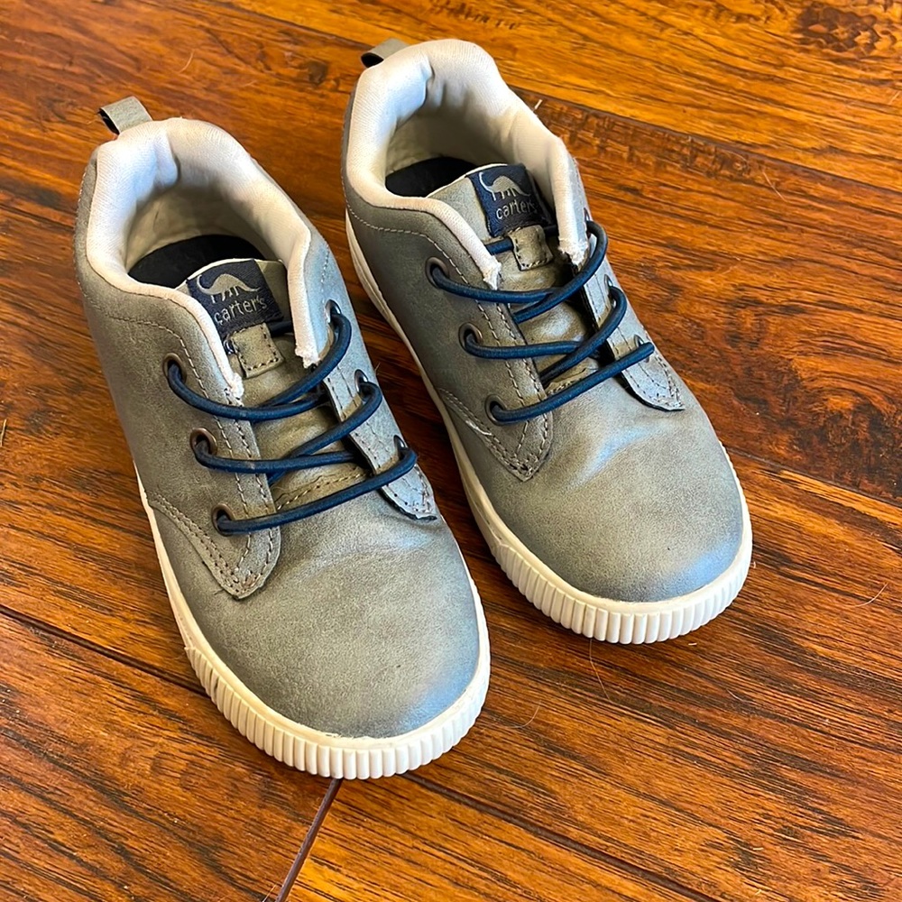 Like New Carter’s Alva Sneaker, Toddler 11